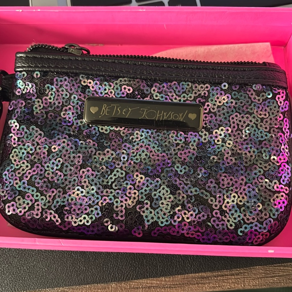Betsey Johnson Zip Coin Wallet